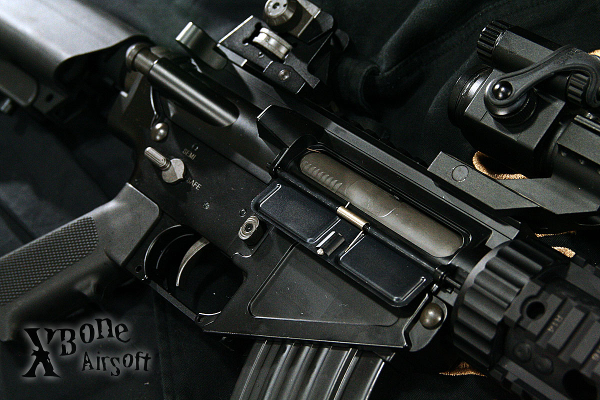 BOLT製電動ガン SR-47